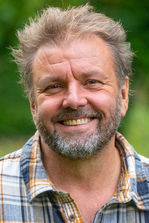 Cover image for Martin Roberts