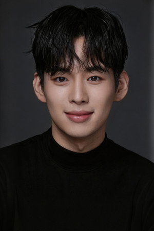 Cover image for 최민서