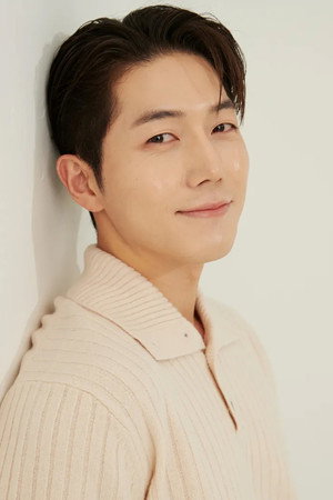 Cover image for 박민재