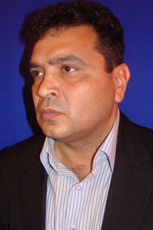 Cover image for Rövşən Kərimduxt