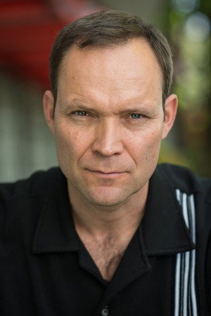 Cover image for Eric Breker