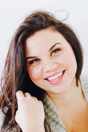 Cover image for Ilona Smyth