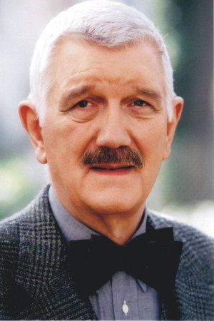 Cover image for Karl-Heinz von Hassel