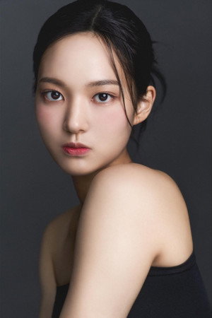 Cover image for Lee Tae-yul