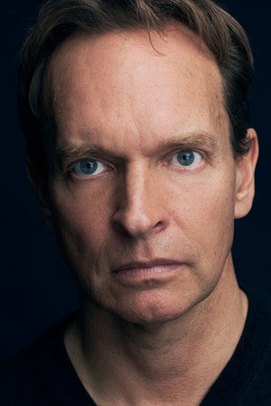 Cover image for Latham Gaines