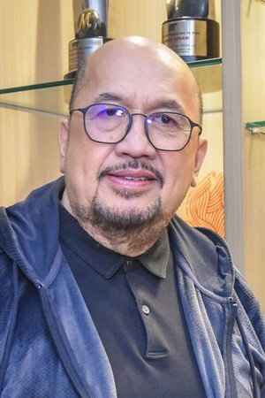 Cover image for Vic del Rosario Jr.