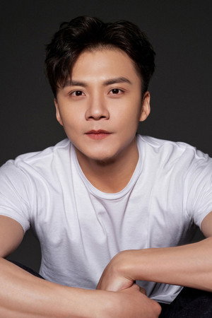 Cover image for Dong Bo