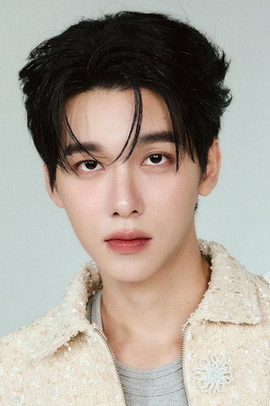 Cover image for ธนกฤต เจียมจรรยา
