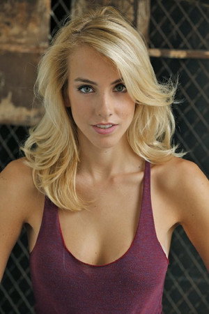 Cover image for Lindsay Sawyer