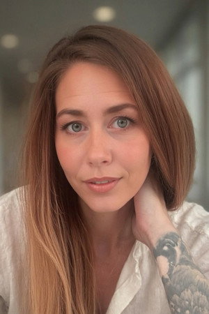 Cover image for Emmalene Pruden