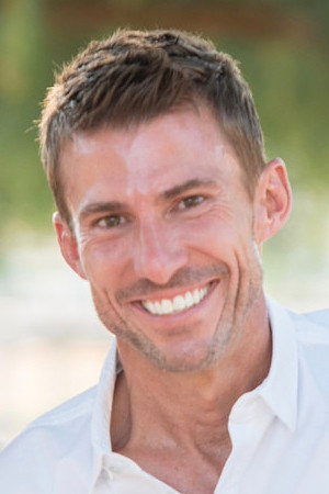 Cover image for James L. Thompson III