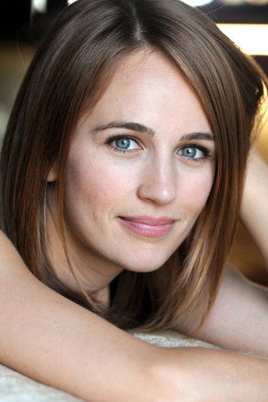 Cover image for Sarah Thompson