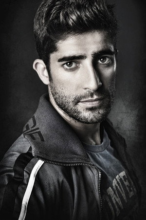 Cover image for Alberto Ferreiro