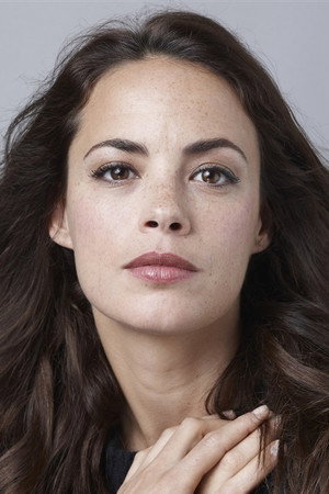 Cover image for Bérénice Bejo
