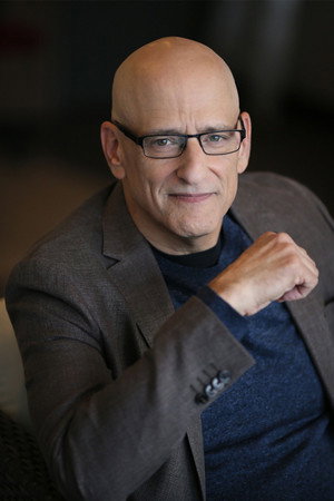 Cover image for Andrew Klavan