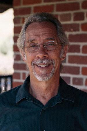 Cover image for Dennis Leonard