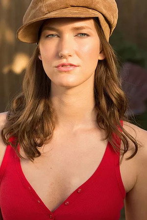 Cover image for Lauren Dearmon