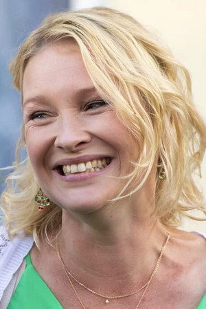 Cover image for Joanna Page