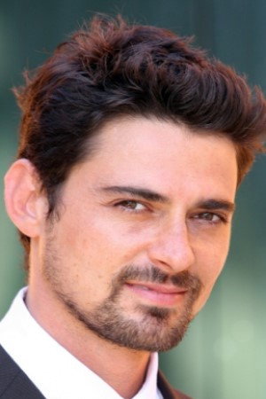 Cover image for Simone Corrente