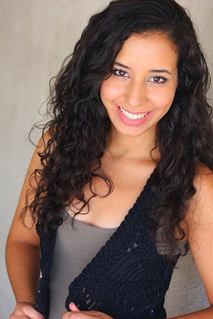 Cover image for Melita Camilo