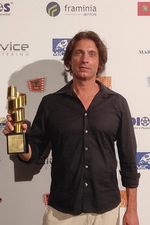 Cover image for Cristiano Donzelli