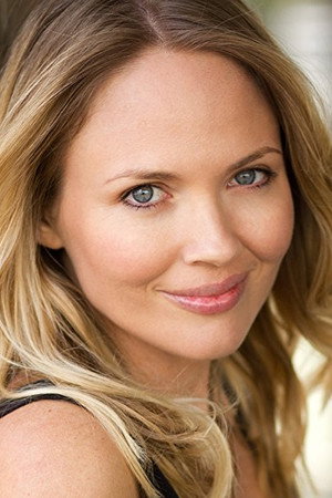 Cover image for Lara Cox