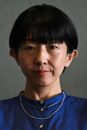 Cover image for 早川千絵