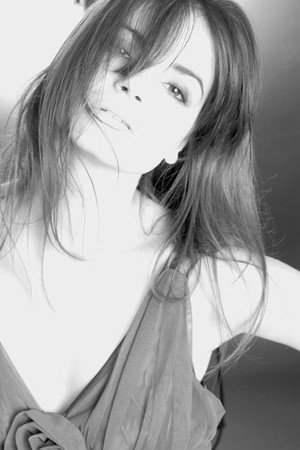 Cover image for Cláudia Oliveira