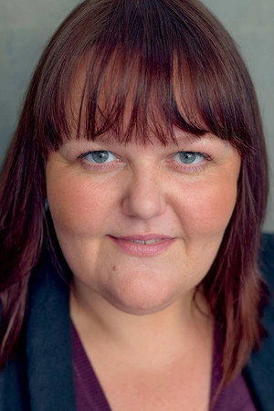 Cover image for Laura Guest
