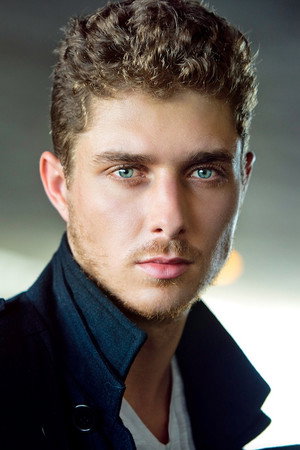 Cover image for Alex Cubis