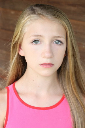 Cover image for Emma Rayne Lyle