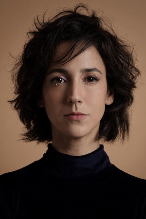 Cover image for Camila Márdila