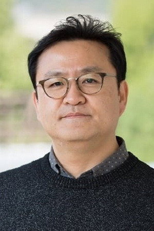 Cover image for Lee Won-tae