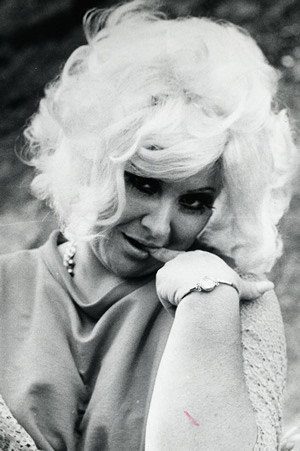 Cover image for Wilza Carla