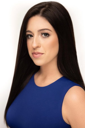 Cover image for Lauren Carlin