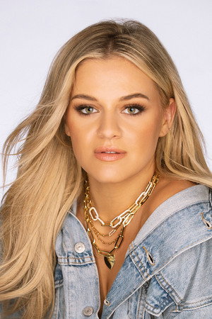 Cover image for Kelsea Ballerini