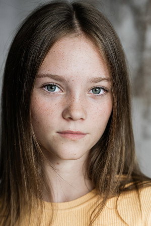 Cover image for Mae Higgins