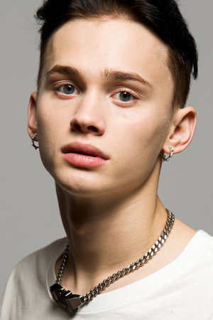 Cover image for Данила Милохин