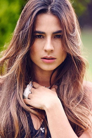 Cover image for Carla Giraldo