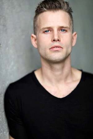 Cover image for Kerry James