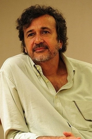 Cover image for José Alvarenga Jr.