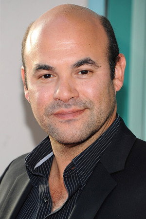 Cover image for Ian Gomez