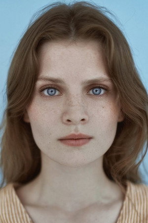 Cover image for Ангелина Тихонова