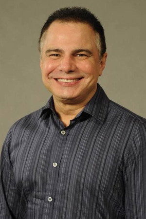 Cover image for Ricardo Linhares