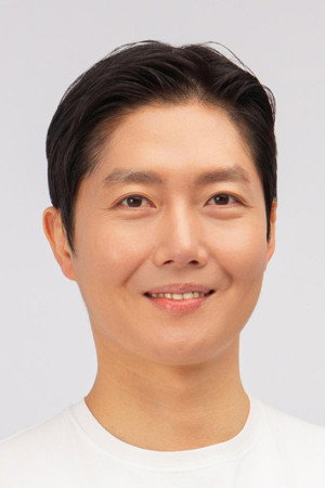 Cover image for 김대우
