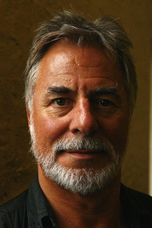 Cover image for Barrie Rutter