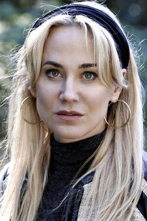 Cover image for Anja Lundqvist