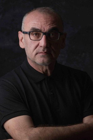 Cover image for Ömür Atay