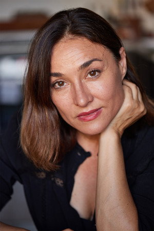 Cover image for Carolina Román