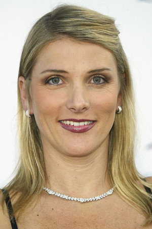 Cover image for Carla Woods